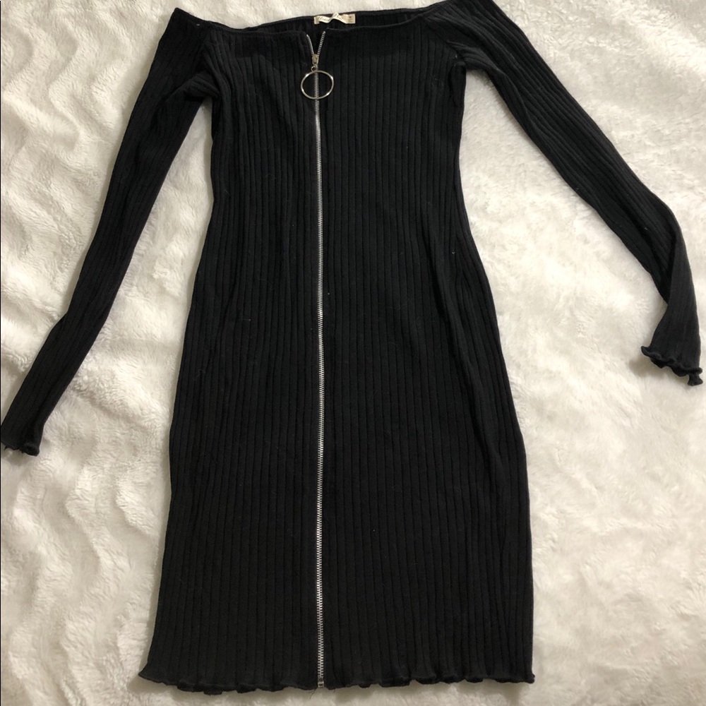 Body tight, off the shoulder dress